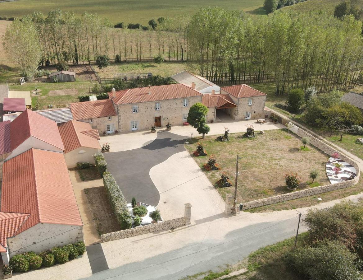 Le Logis Du Chateau Vieillevigne Ngoại thất bức ảnh