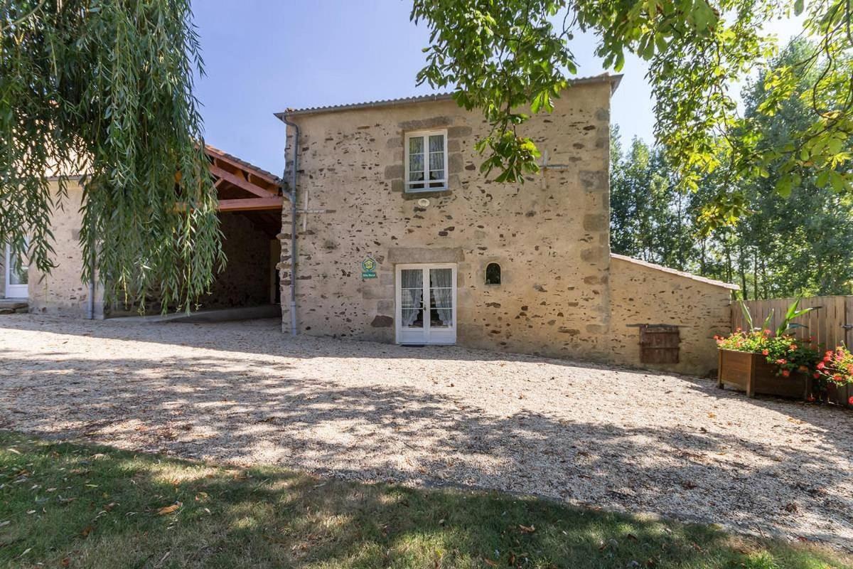 Le Logis Du Chateau Vieillevigne Ngoại thất bức ảnh