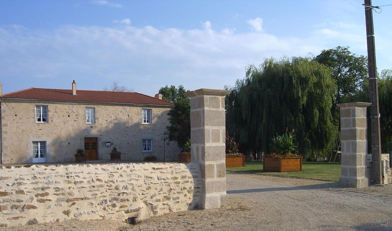 Le Logis Du Chateau Vieillevigne Ngoại thất bức ảnh